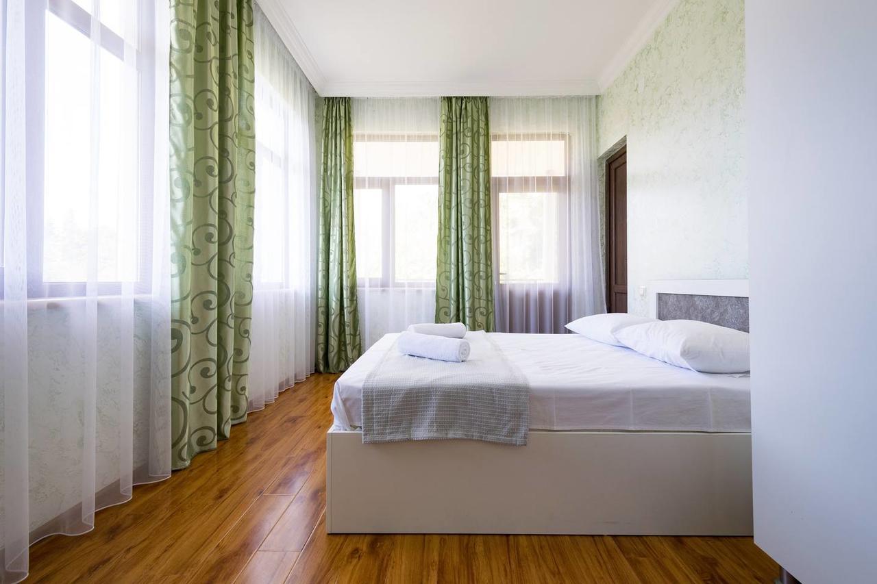 Sunny Hotel Batumi Makhinjauri Quarto foto