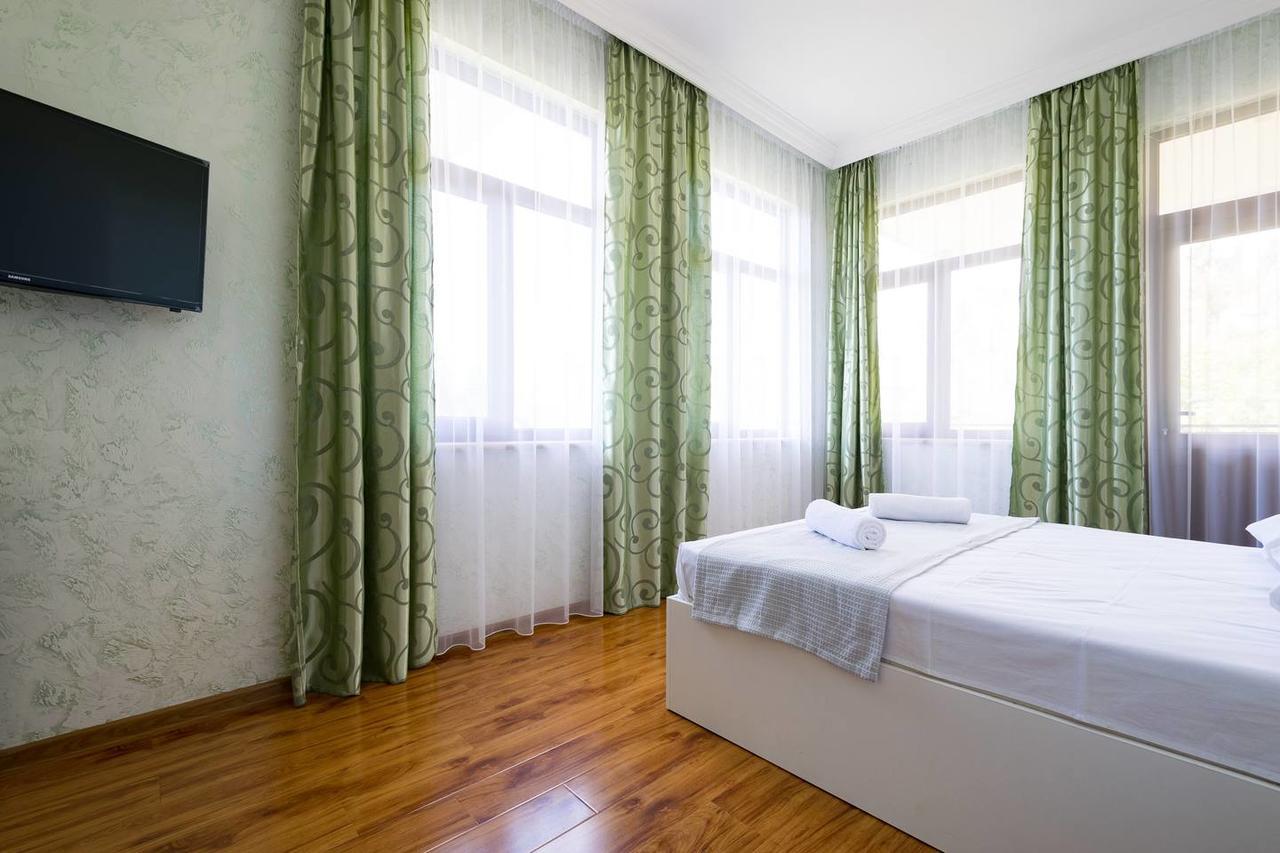 Sunny Hotel Batumi Makhinjauri Quarto foto